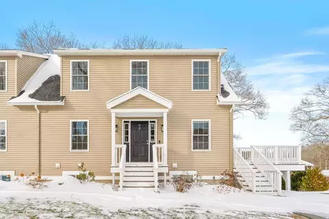 16 Hodgkins Rd #2, Rockport, MA 01966