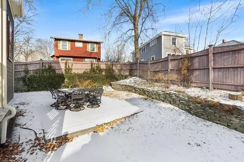 Exterior - 129 High St, Reading, MA 01867 photo 8 of 11