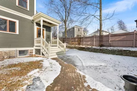 Exterior - 129 High St, Reading, MA 01867 photo 6 of 11