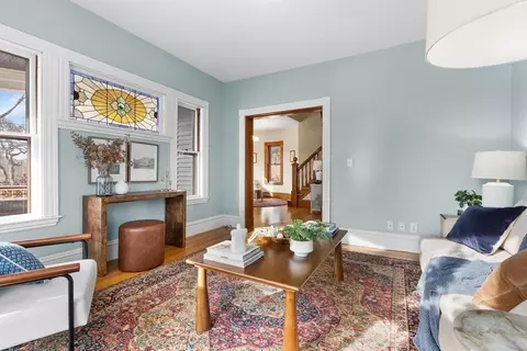Living - 129 High St, Reading, MA 01867 photo 2 of 2