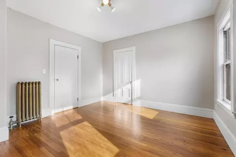 Bedroom - 129 High St, Reading, MA 01867 photo 5 of 8
