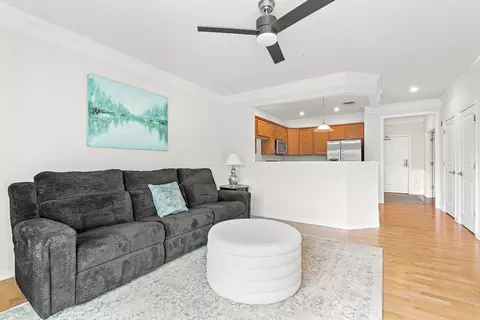 Living - 36 Abigail Way #3003, Reading, MA 01867 photo 3 of 4