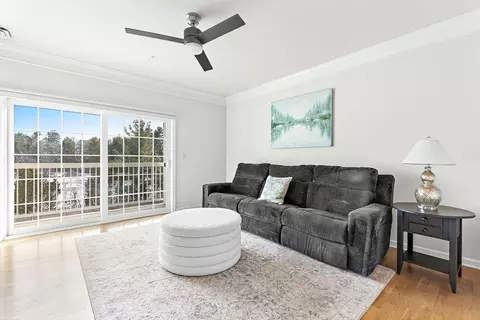Living - 36 Abigail Way #3003, Reading, MA 01867 photo 2 of 4