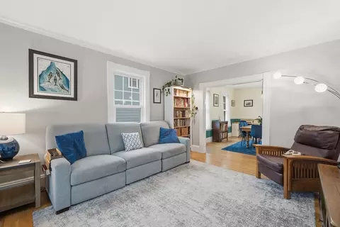 14 Harrison Ave, Beverly, MA 01915 photo 2
