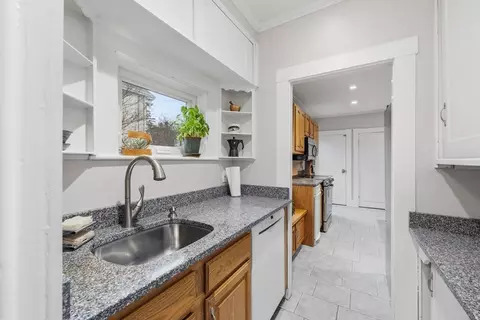14 Harrison Ave, Beverly, MA 01915 photo 11