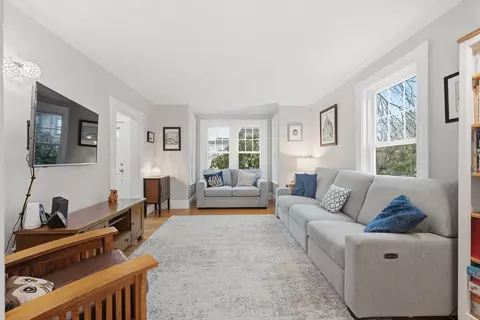 14 Harrison Ave, Beverly, MA 01915 photo 4