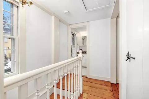 Entry Way - 83 North St #83, Hingham, MA 02043 photo 3 of 5