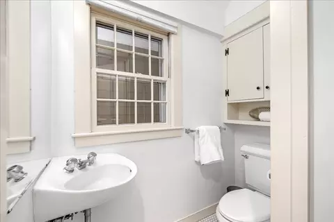 Bath - 83 North St #83, Hingham, MA 02043 photo 1 of 3