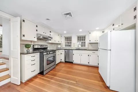 Kitchen - 83 North St #83, Hingham, MA 02043 photo 1 of 2