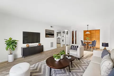8 Shadowbrook Ln #39, Milford, MA 01757