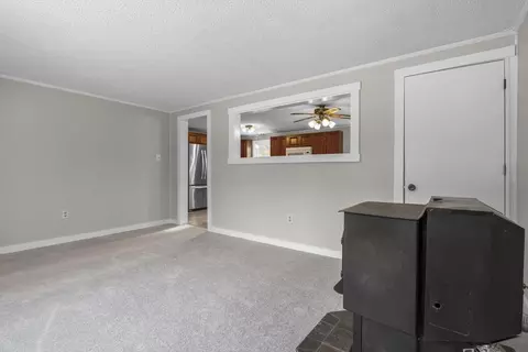 Living - 14 Laurel Dr, Ware, MA 01082 photo 2 of 4