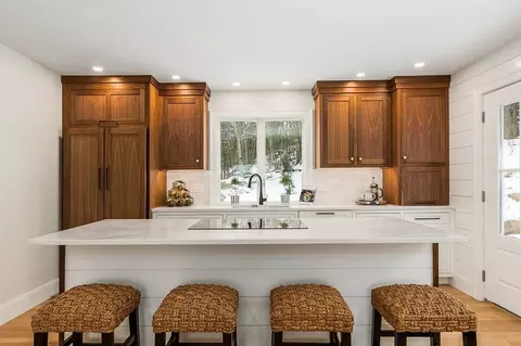 Kitchen - 5 Samoset Rd #B, Gloucester, MA 01930 photo 3 of 6