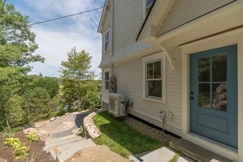 Exterior - 5 Samoset Rd #B, Gloucester, MA 01930 photo 6 of 7
