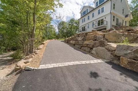Exterior - 5 Samoset Rd #B, Gloucester, MA 01930 photo 2 of 7