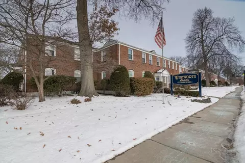 28 Colony Rd #28, West Springfield, MA 01089