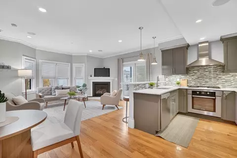13 Howell St #3, Boston, MA 02125
