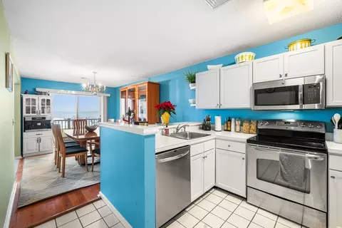 700 Shore Dr #810, Fall River, MA 02721 photo 10