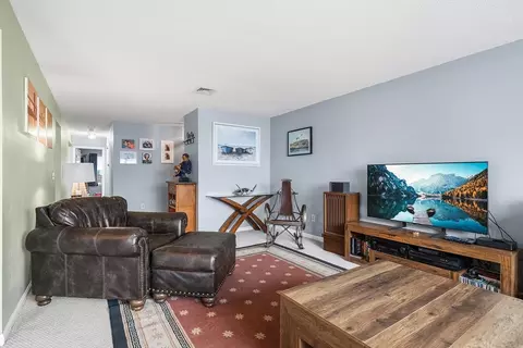 700 Shore Dr #810, Fall River, MA 02721 photo 4