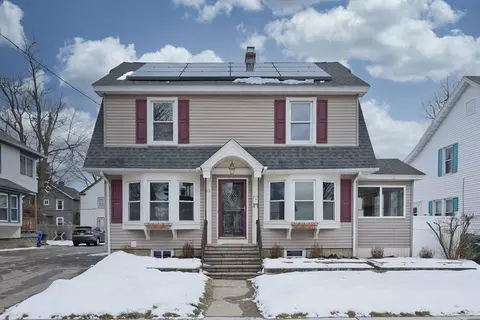 53 Chilson St, Springfield, MA 01118