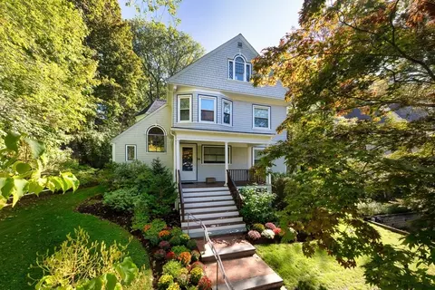 34 Chestnut Ter, Newton, MA 02459