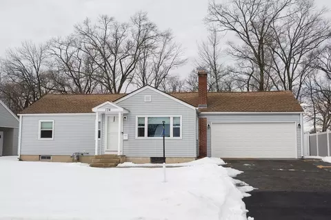 134 Lukasik St, Chicopee, MA 01020 photo 4