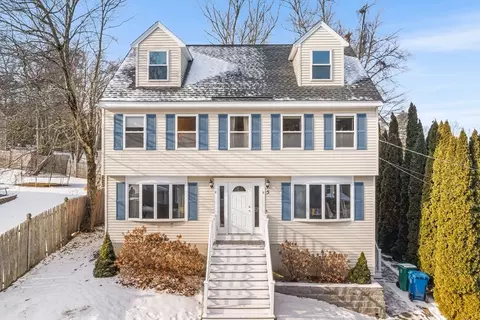 5 N Rexhame St, Billerica, MA 01862