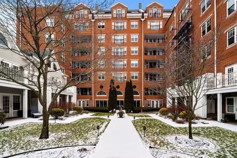 11 Church #203, Salem, MA 01970