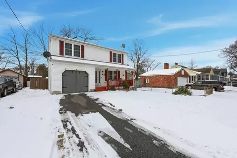 44 Border St, Springfield, MA 01104 photo 2
