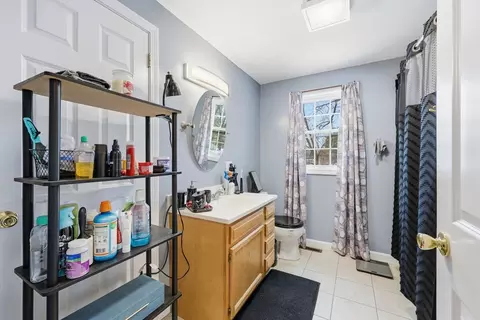 44 Border St, Springfield, MA 01104 photo 31
