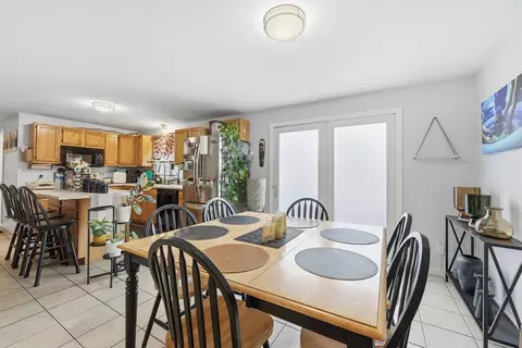 44 Border St, Springfield, MA 01104 photo 10
