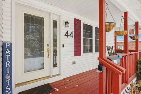 44 Border St, Springfield, MA 01104 photo 4