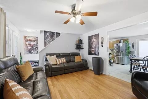 44 Border St, Springfield, MA 01104 photo 7