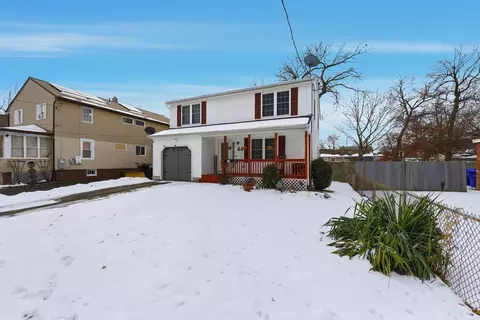 44 Border St, Springfield, MA 01104 photo 3