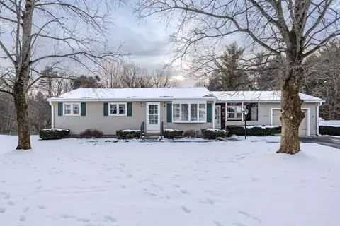 19 Sherwood Ave, Westfield, MA 01085