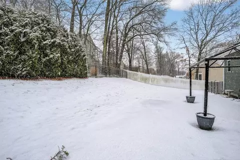 Exterior - 37 Tower St, Hudson, MA 01749 photo 5 of 12