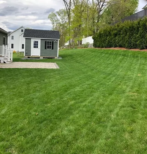 Exterior - 37 Tower St, Hudson, MA 01749 photo 12 of 12