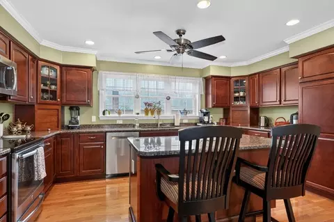Kitchen - 37 Tower St, Hudson, MA 01749 photo 3 of 4