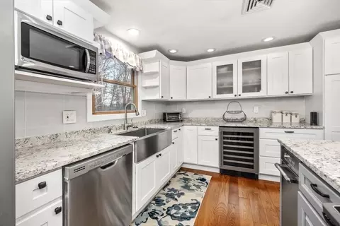 70 Alida Rd, Braintree, MA 02184 photo 4