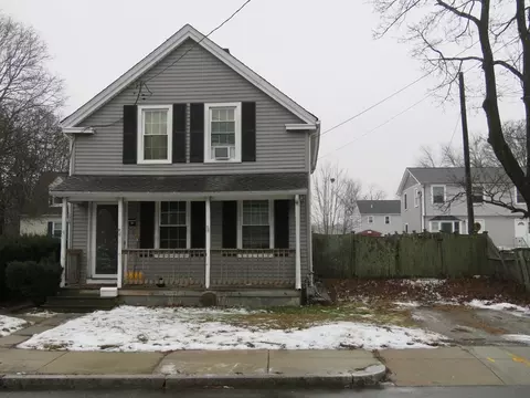 12 Norton St, Hyde Park, MA 02136