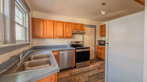 39 Whitmarsh Ave, Worcester, MA 01606 photo 13