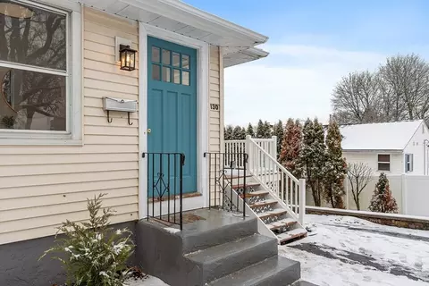 130 Beverly Rd, Worcester, MA 01605 photo 3