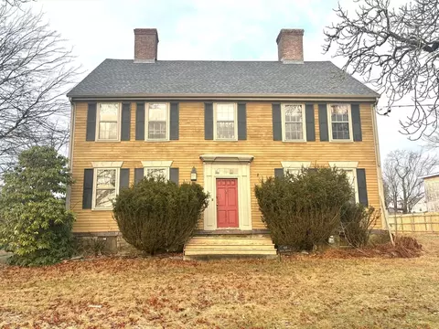 159 Brayton Ave, Somerset, MA 02725