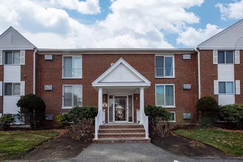 3 Birchwood Pt #202, Amesbury, MA 01913