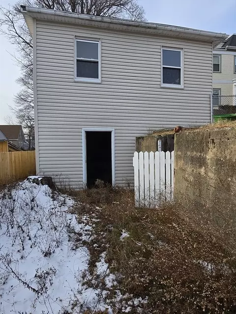 Exterior - 161 Garland St, Everett, MA 02149 photo 3 of 4