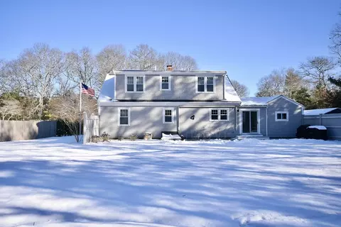 25 Pond View Dr, Mashpee, MA 02649 photo 5