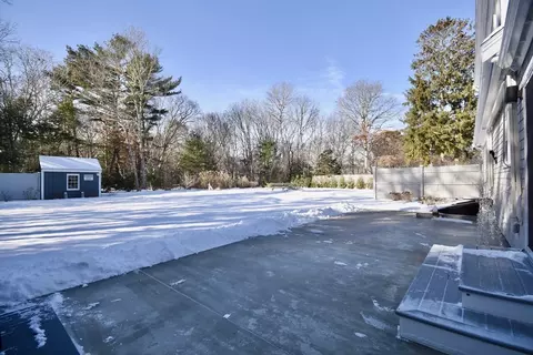 25 Pond View Dr, Mashpee, MA 02649 photo 6