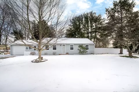 1 Chestnut St, Kingston, MA 02364