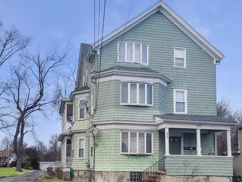 300 Read St, Somerset, MA 02726