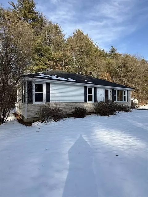 Exterior - 9 Sunset Dr, Orange, MA 01364 photo 3 of 5