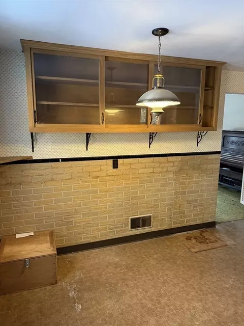 Kitchen - 9 Sunset Dr, Orange, MA 01364 photo 4 of 4
